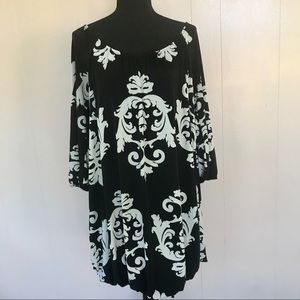 WHBM Black and White 3/4 Sleeve Dress Damask Dress